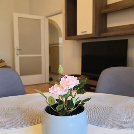 Apartment Fountain *